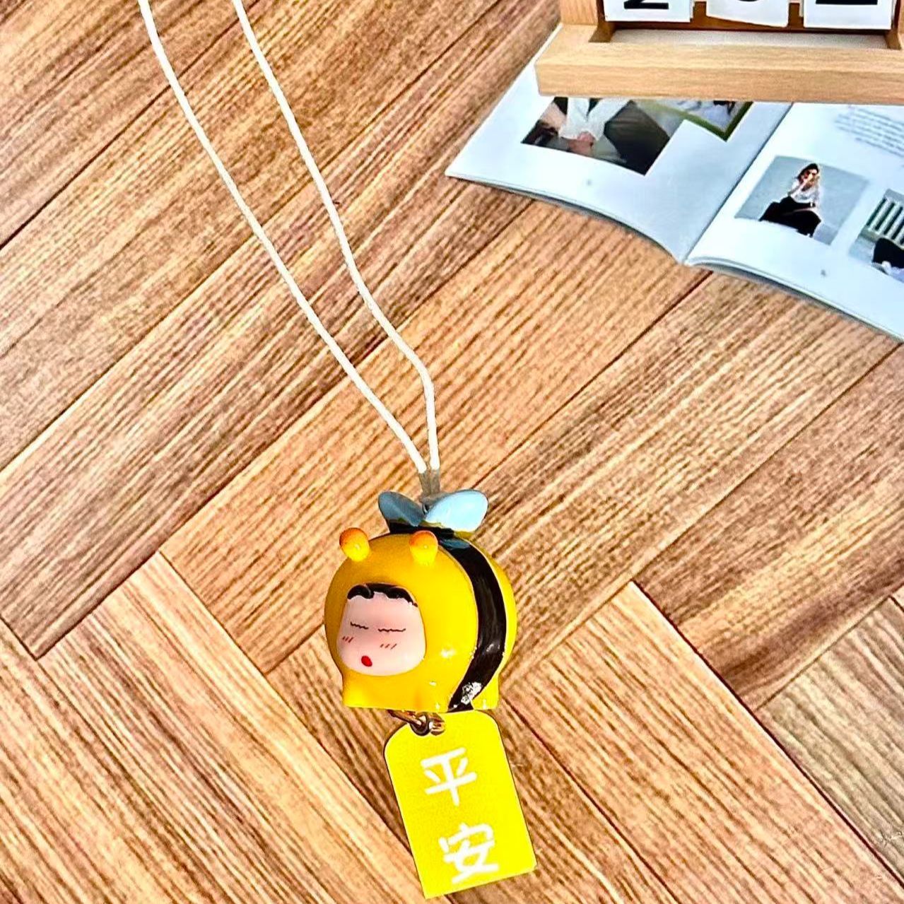 Figurka Crayon Shin-chan Bee C – Car Accessories For Inside recenzja i cena